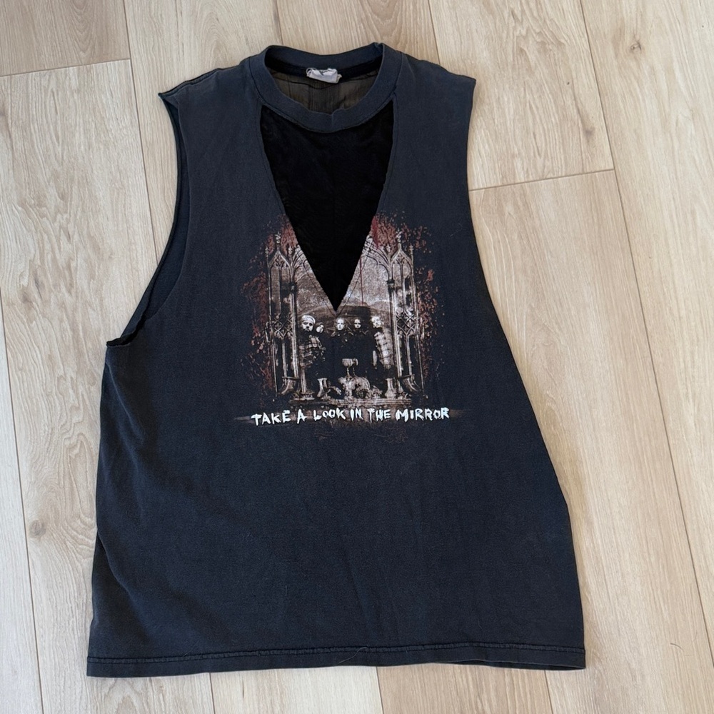 LF Black Sleeveless Graphic Top